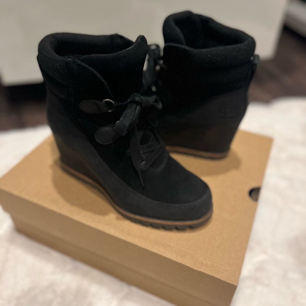 Ugg black suede and leather wedge boots in size 7.